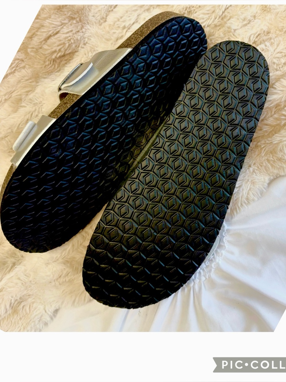 Universal Thread Devon Silver Double Buckle Slide Sandals Size 9 NWT Metallic - Picture 3 of 3